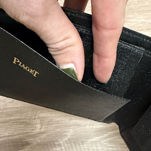 Brand new Piaget Black Leather wallet and pen holder - Picture 5 of 11